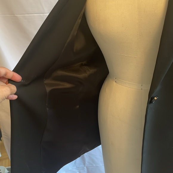 Elizabeth and James black blazer size 6 - Picture 4 of 6